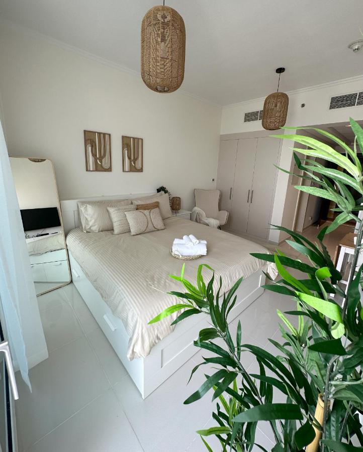 Tranquil Studio In Damac Hills 두바이 외부 사진